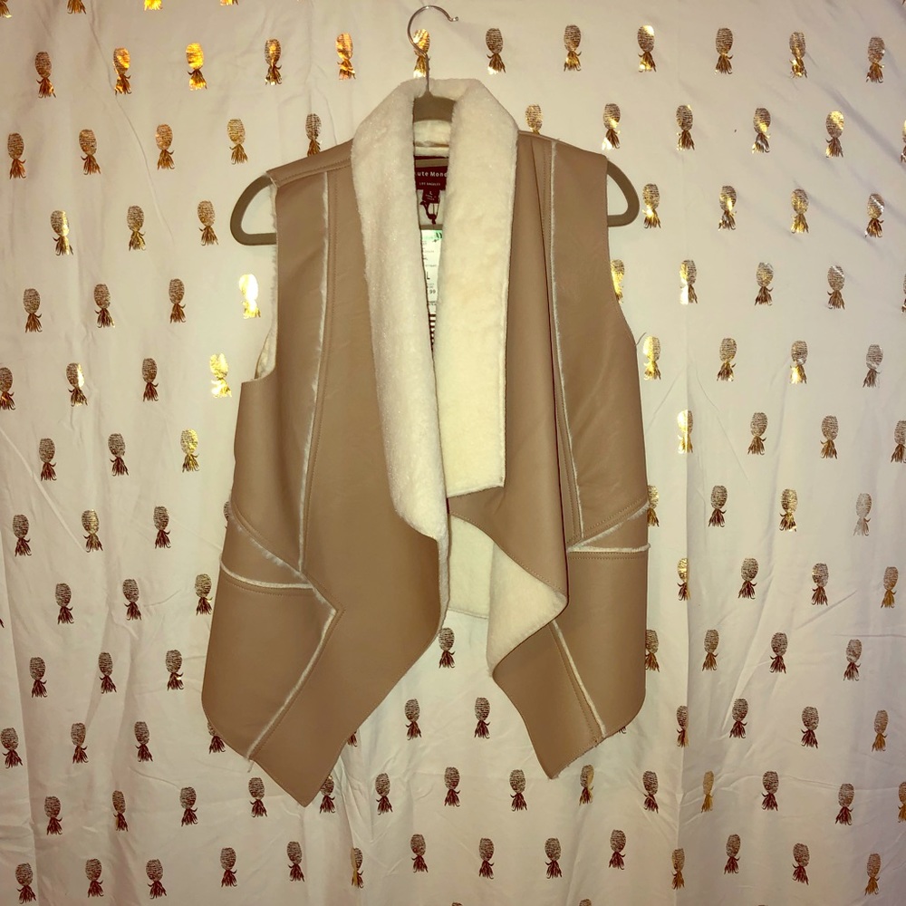 Fur vest